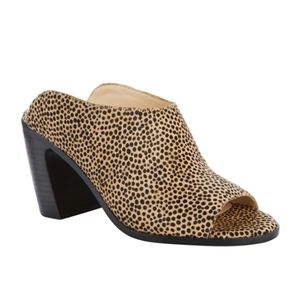 🆕Vince Camuto | Mesella Shooties Animal Print Calf Hair Womens Size 7.5